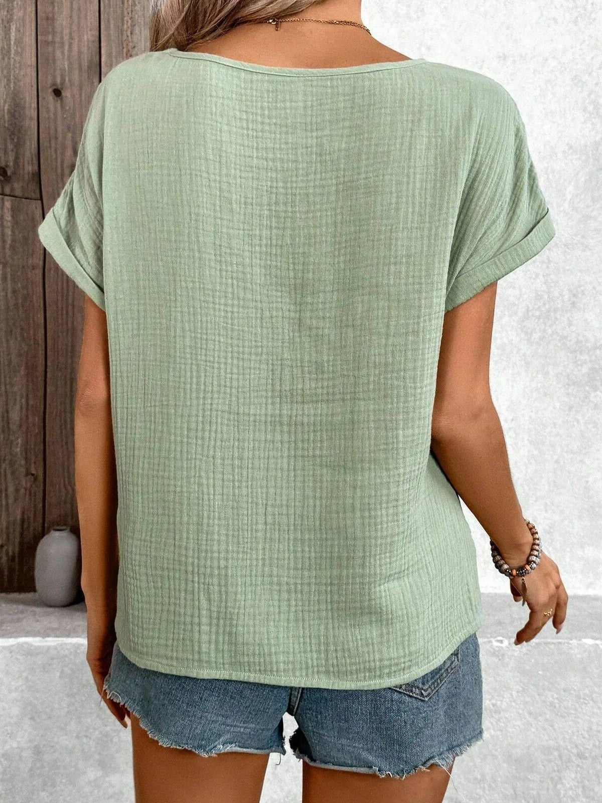 Green Crew Neck Short Sleeves Basic Blouse