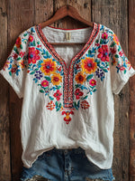 Women's Ethnic Floral Pattern Casual V Neck T-Shirt