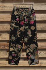 Pantalon décontracté à imprimé floral et poches