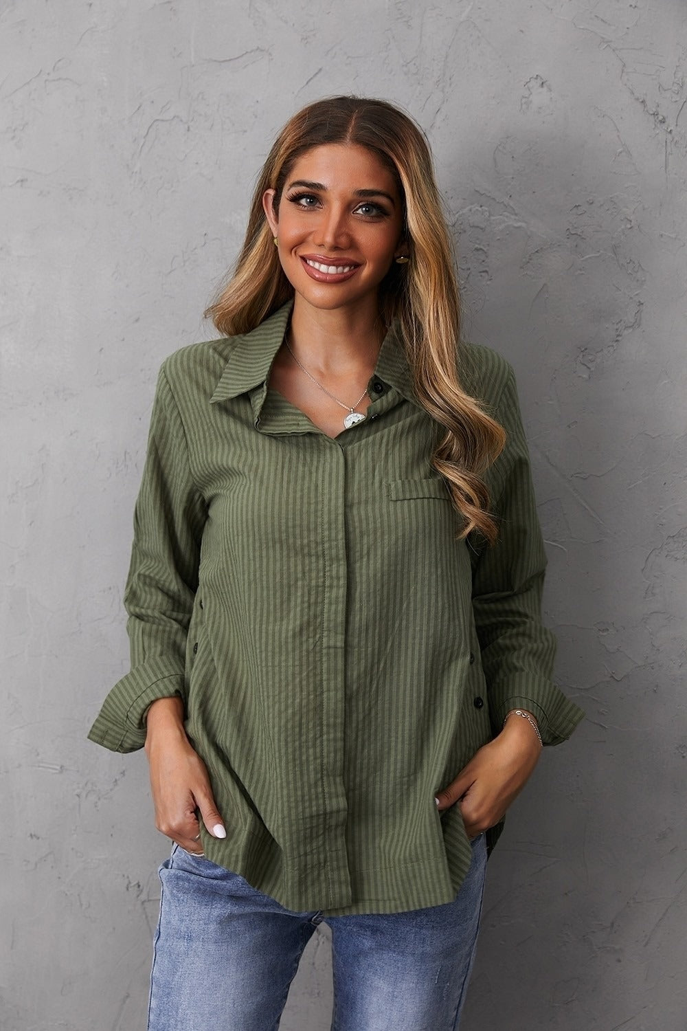 Women's Collared Neck Solid Color Buttons Long Sleeves Blouse