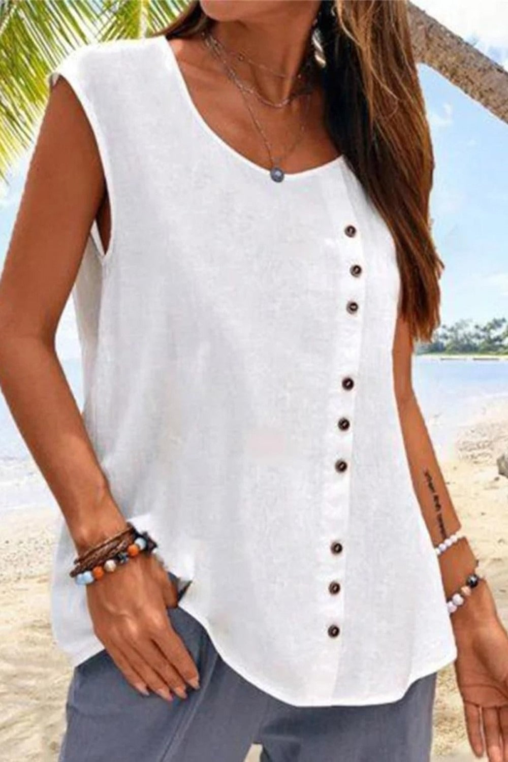 White Round Neck Soild Sleeveless Casual Blouse With Button