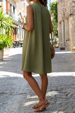 Plain Crew Neck Sleeveless Pocket Loose Casual Mini Dress