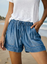 Solid Color Elastic Waist Pockets Denim Shorts