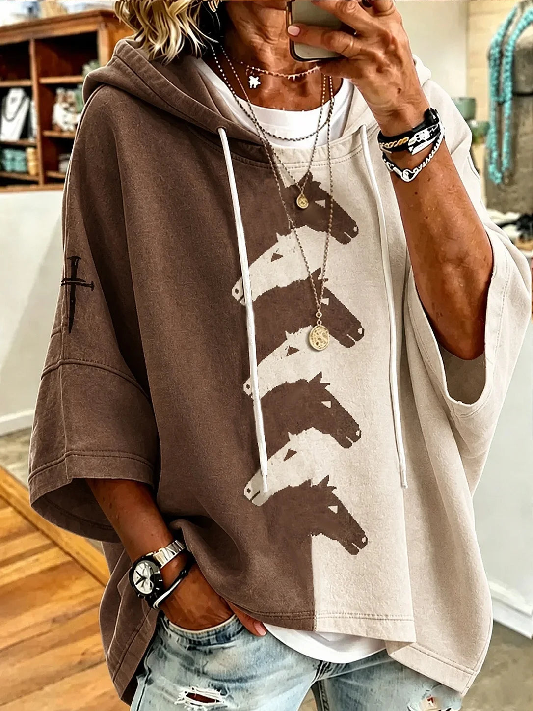 Color Block Horse Print Short Sleeve Drawstring Hoodie