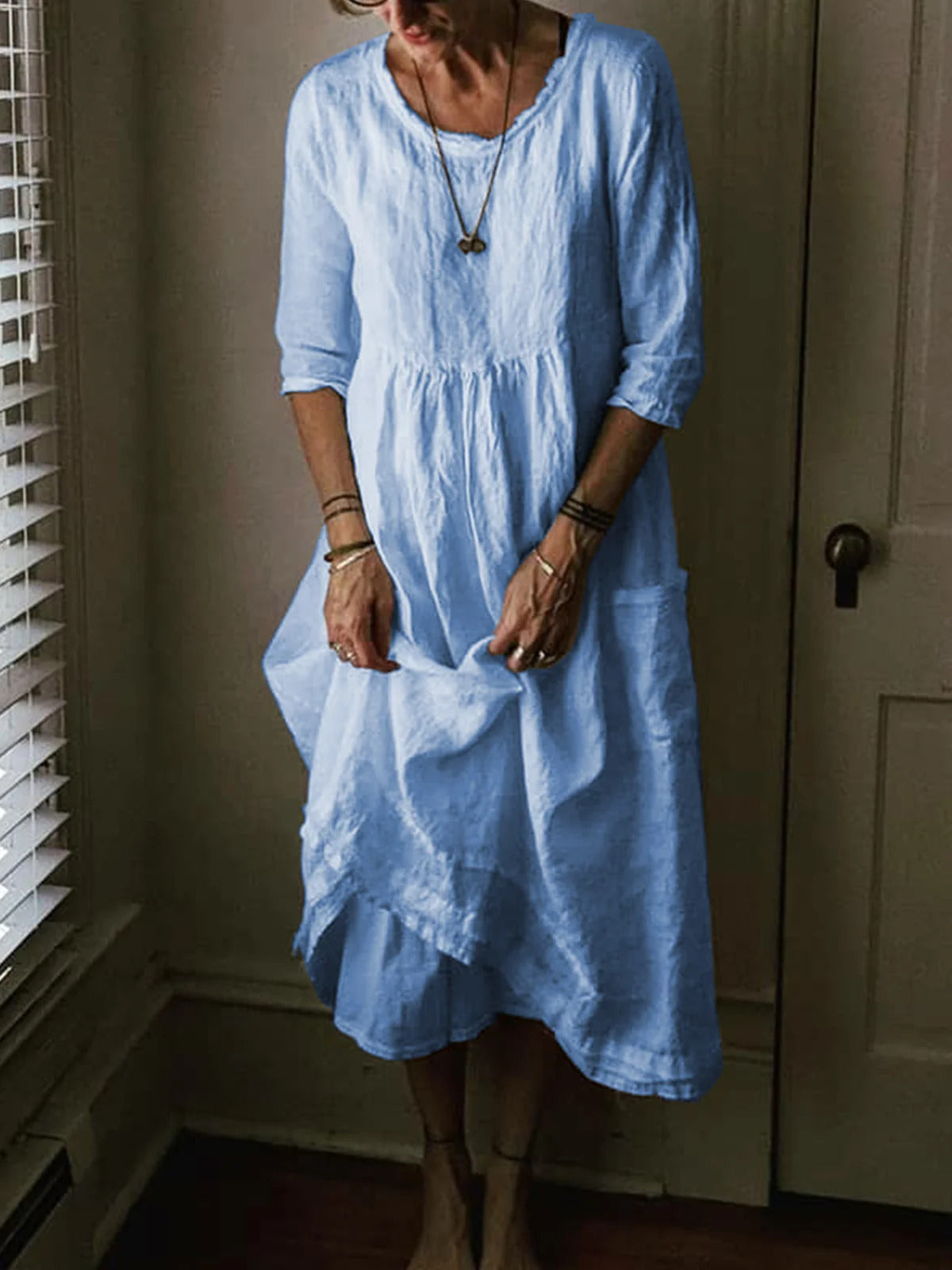 Solid Color Round Neck Casual 3/4 Sleeves Midi Dress